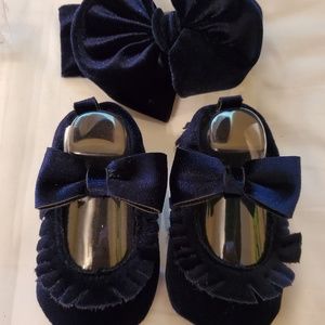 2 for 15🆕️NWT Starting Out Booties &Headband